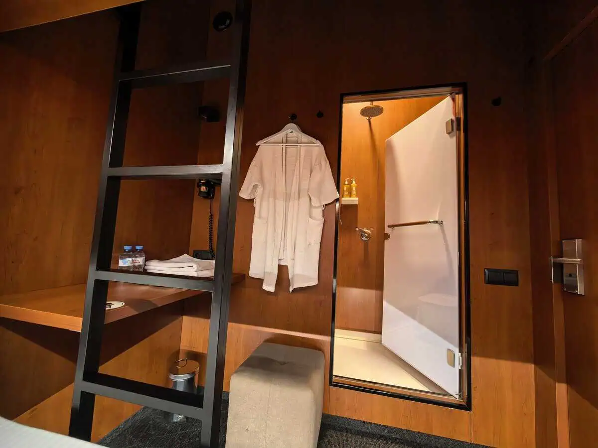 Overnight at Sheremetyevo — hourly hotel inside the airport