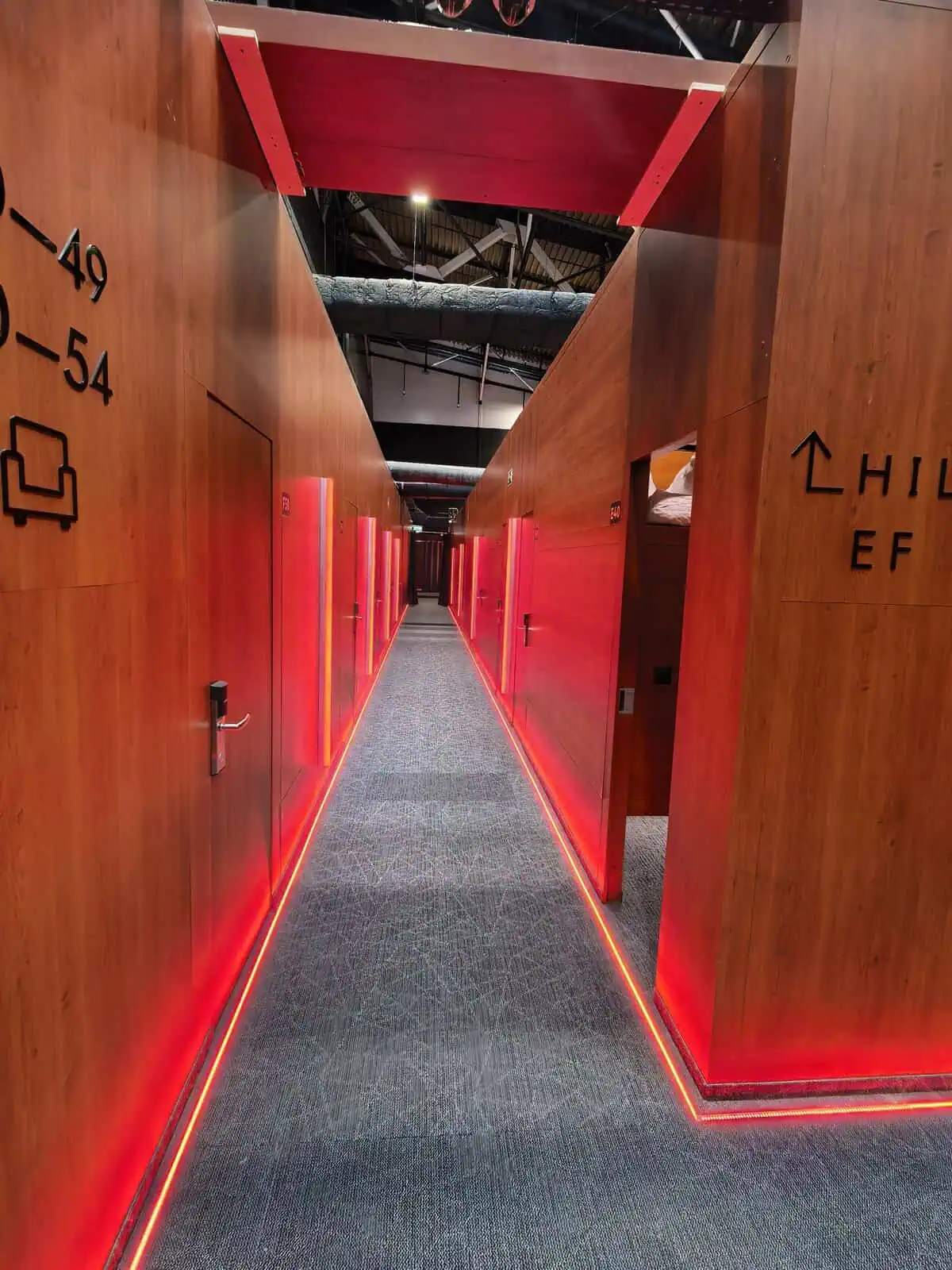 What Is a Capsule Hotel at the Airport — How It Works, How Much It Costs, Who It Suits